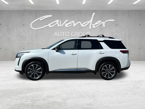 New 2026 Nissan Pathfinder Platinum w/ Cargo Package FWD image 14
