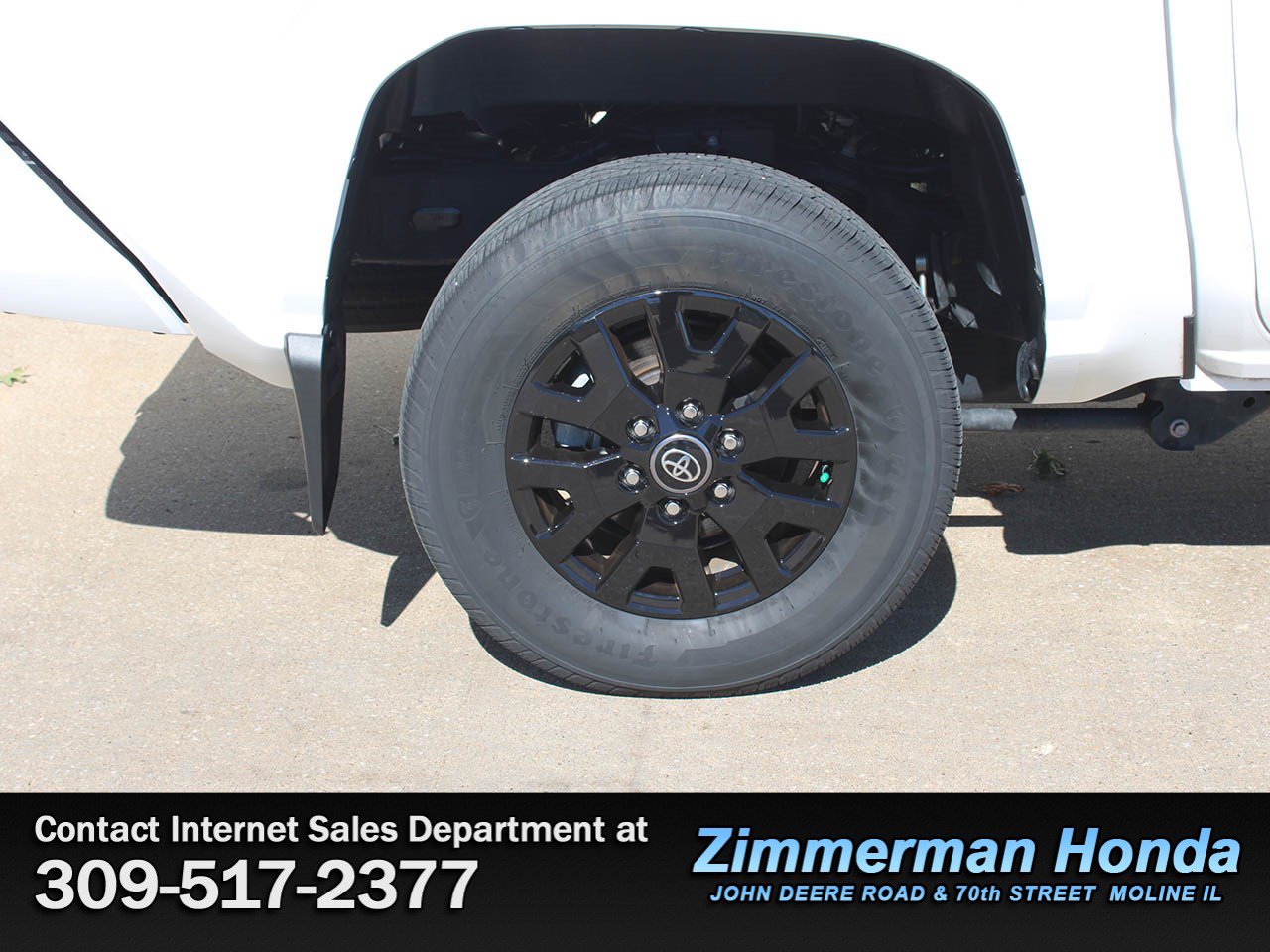Used 2025 Toyota Tacoma SR5 w/ SR5 Upgrade Package AWD/4WD image 20