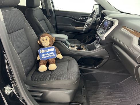 Used 2023 GMC Acadia SLE w/ LPO, Floor Liner Package image 23