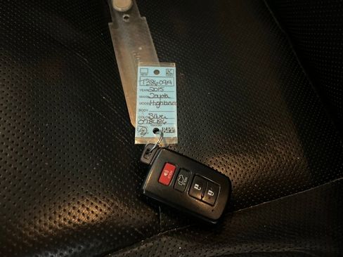 Used 2015 Toyota Highlander Limited Platinum image 83