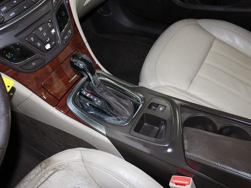 Used 2014 Buick Regal FWD image 15
