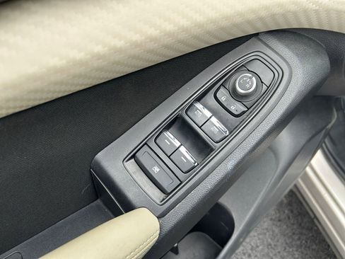 Used 2019 Subaru Ascent Premium image 23