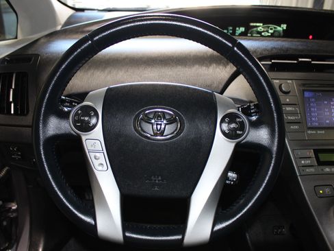 Used 2012 Toyota Prius Four FWD image 10