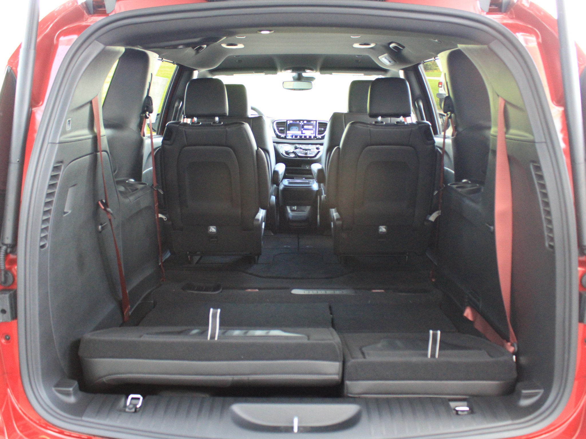 New 2027 Chrysler Pacifica Select FWD image 37