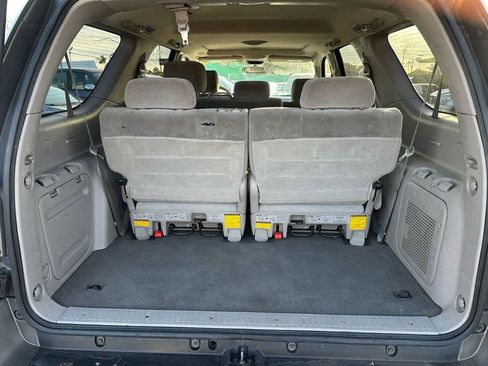 Used 2005 Toyota Sequoia SR5 image 23