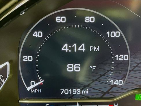 Used 2024 GMC Yukon Denali Ultimate AWD/4WD image 15