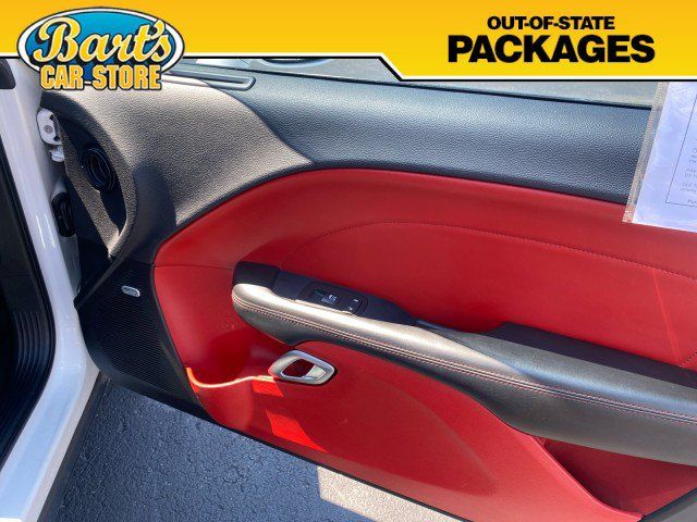 Used 2016 Dodge Challenger R/T Plus RWD image 10
