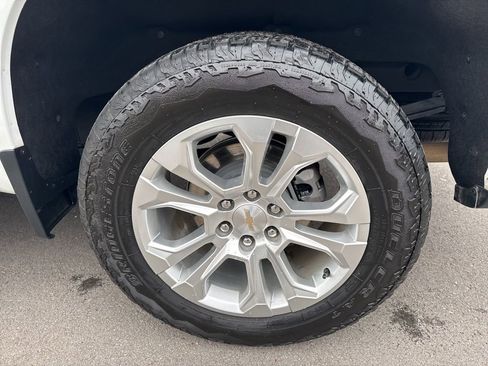 Used 2024 Chevrolet Silverado 1500 LTZ image 28