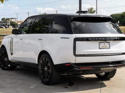 Used 2024 Land Rover Range Rover Long Wheelbase SE AWD/4WD image 14
