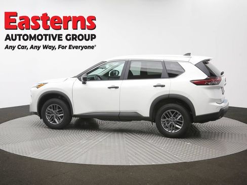Used 2024 Nissan Rogue S AWD/4WD image 62