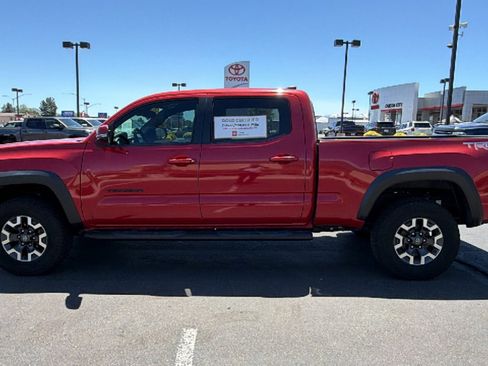 Certified 2018 Toyota Tacoma TRD Off-Road w/ Technology Package AWD/4WD image 6