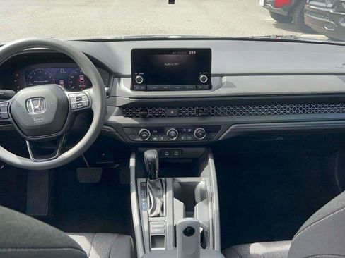 Used 2023 Honda Accord LX image 27