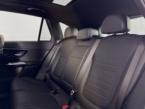 New 2026 Mercedes-Benz GLC 300 image 7