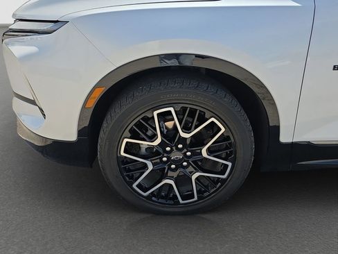 Used 2024 Chevrolet Blazer RS w/ LPO, Floor Liner Package AWD/4WD image 4