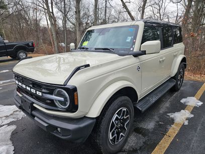 Certified 2025 Ford Bronco Outer Banks