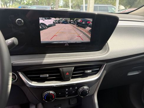 Used 2025 Buick Encore GX Preferred FWD image 23