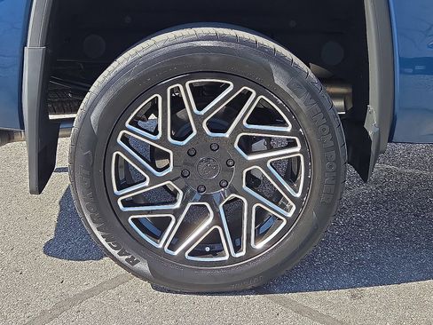 Certified 2018 GMC Sierra 1500 SLT AWD/4WD image 17