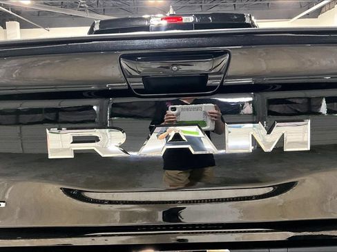 Used 2025 RAM 1500 Limited w/ Off Road Group AWD/4WD image 41