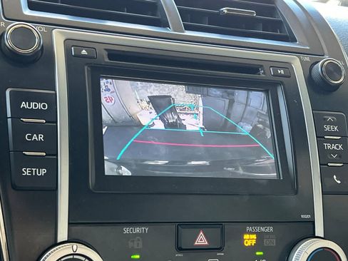 Used 2014 Toyota Camry LE FWD image 20