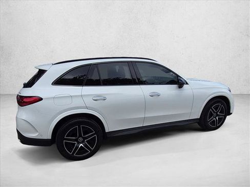 Certified 2026 Mercedes-Benz GLC 300 4MATIC image 4