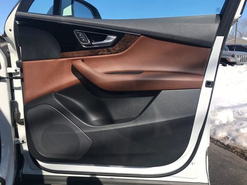 Used 2018 Audi Q7 3.0T Premium image 53