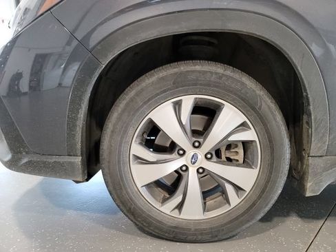 Used 2023 Subaru Ascent Premium w/ Convenience Package AWD/4WD image 11