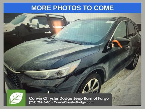 Used 2023 Ford Escape Platinum image 1