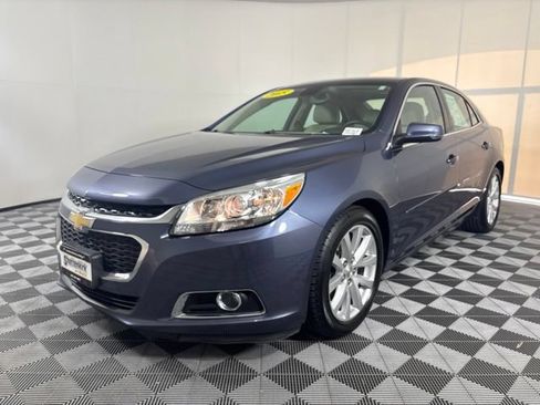 Used 2015 Chevrolet Malibu LT w/ Leather Package FWD image 35