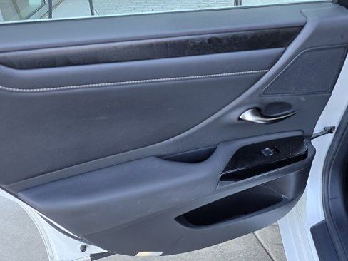 Used 2023 Lexus ES 350 w/ Premium Package image 16