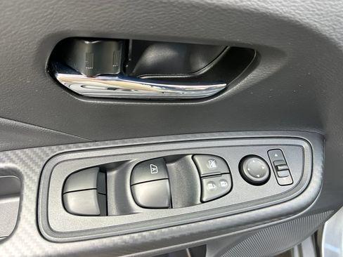 Used 2025 Nissan Versa SV w/ Trunk Package FWD image 13