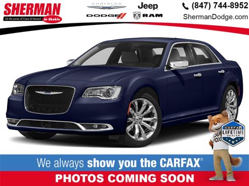 Used 2019 Chrysler 300 Touring w/ Chrome Appearance Package RWD image 1