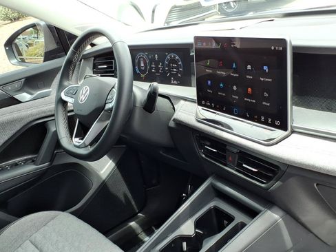 Certified 2025 Volkswagen Tiguan S AWD/4WD image 12