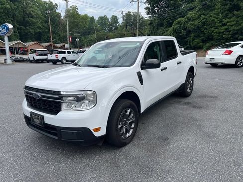 Used 2023 Ford Maverick XLT FWD image 6