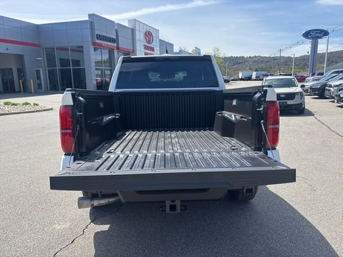 New 2026 Toyota Tacoma SR5 RWD image 6