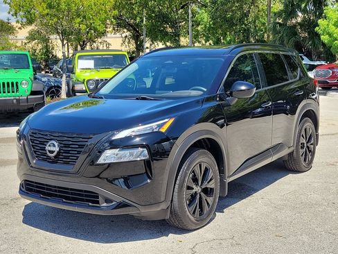 Certified 2023 Nissan Rogue SV w/ SV Premium B Package FWD image 7