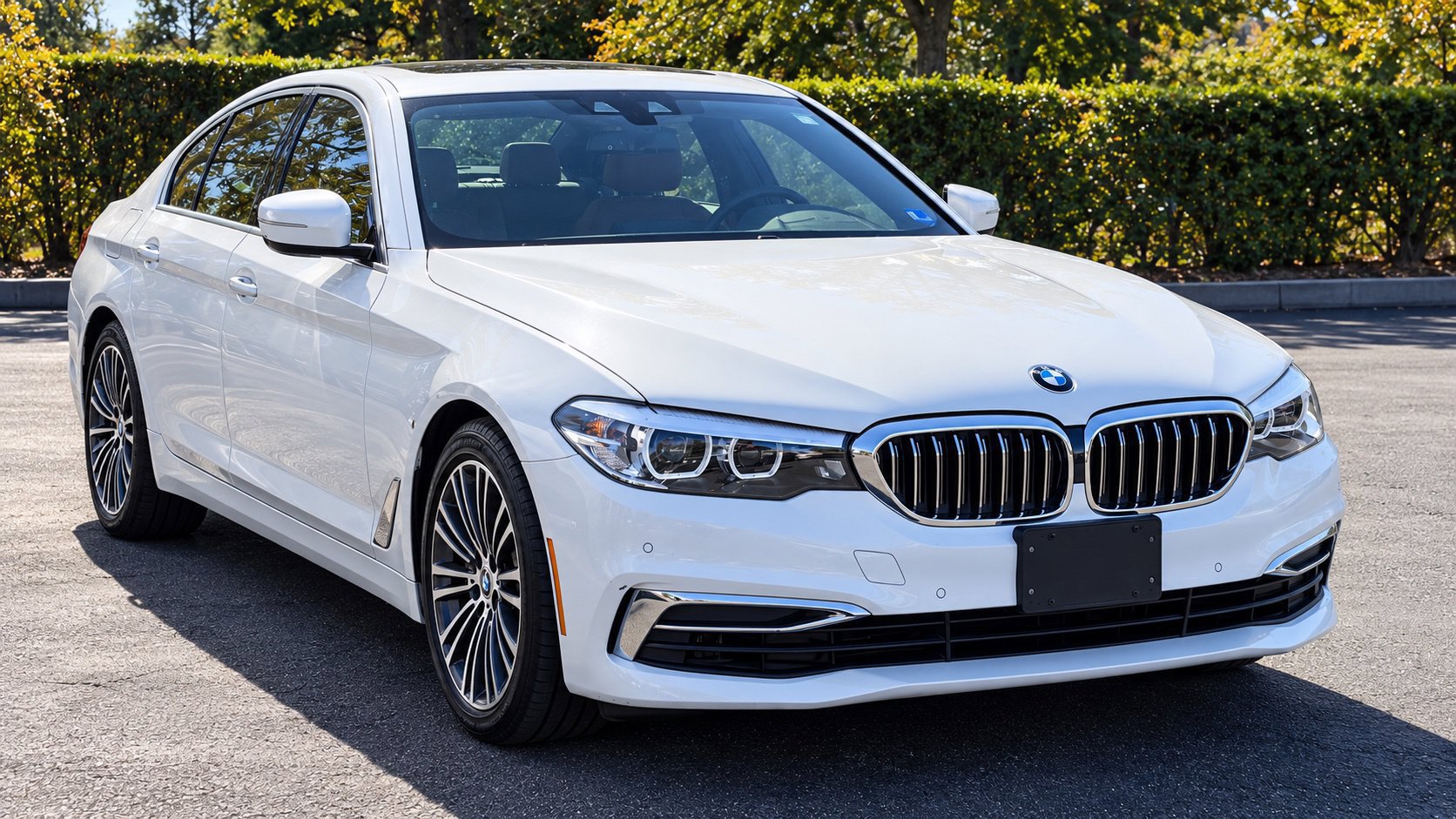 Used 2019 BMW 540i RWD image 1