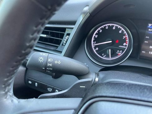 Used 2024 Toyota Camry SE image 23