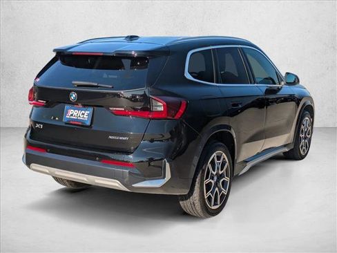 Used 2025 BMW X1 xDrive28i w/ Technology Package image 5