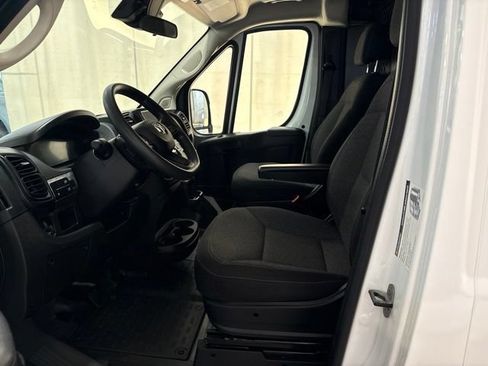 Used 2025 RAM ProMaster 2500 w/ U-Haul Equipment Group FWD image 11