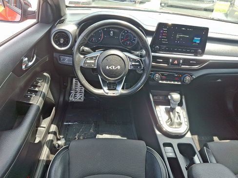 Used 2023 Kia Forte GT-Line w/ GT-Line Premium Package image 12