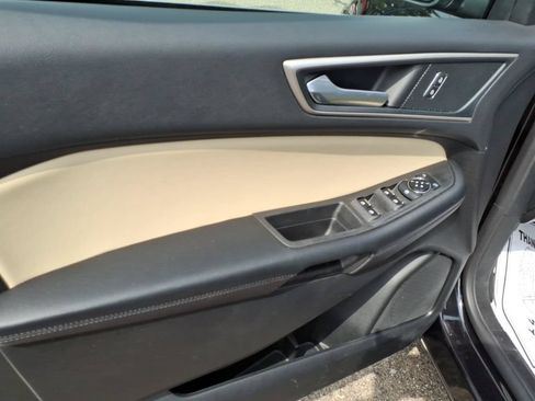 Certified 2024 Ford Edge SEL w/ Convenience Package AWD/4WD image 12