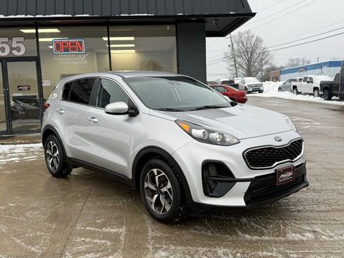 Used 2020 Kia Sportage LX image 16