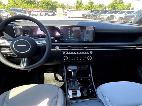 New 2025 Hyundai Santa Cruz SEL image 9