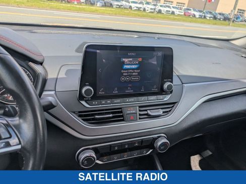 Used 2023 Nissan Altima 2.5 SR FWD image 21