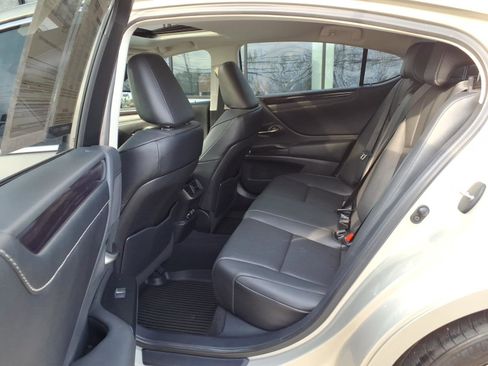 Used 2021 Lexus ES 350 w/ Premium Package image 14