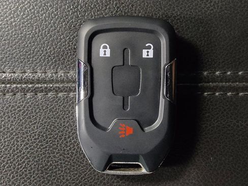 Used 2021 GMC Terrain SLE FWD image 32
