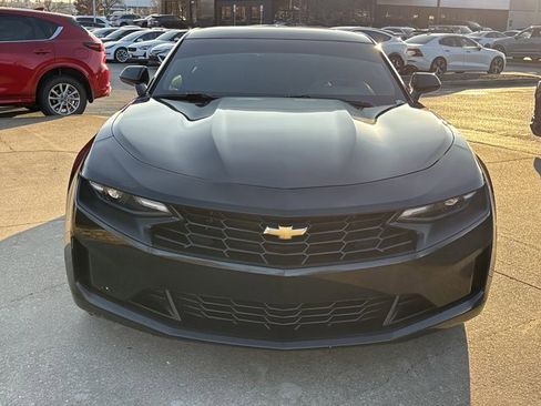 Used 2022 Chevrolet Camaro LT image 9