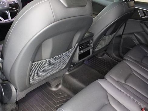 Certified 2025 Audi Q7 2.0T Premium Plus AWD/4WD image 44