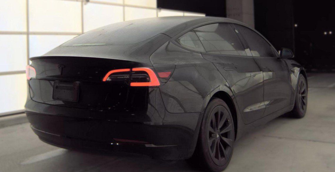 Used 2023 Tesla Model 3 Standard Range RWD image 2