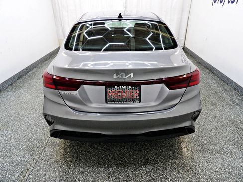 Used 2023 Kia Forte LXS FWD image 5